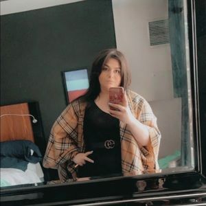 Meet your Posher, Sonia